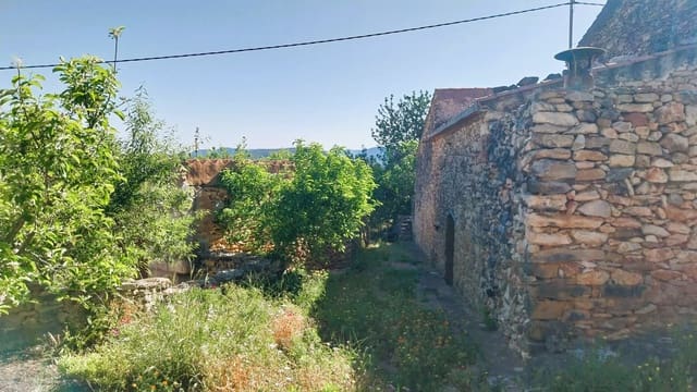 4 slaapkamer Finca/Landhuis te koop in Les Coves de Vinromà met garage - € 220.000 (Ref: 9383189)