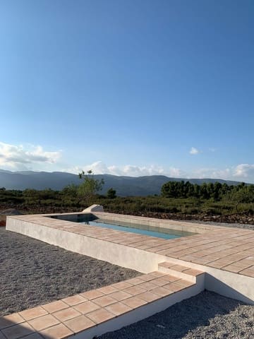 4 bedroom Guesthouse/B & B for sale in Les Coves de Vinromà with pool garage - € 400,000 (Ref: 9388636)