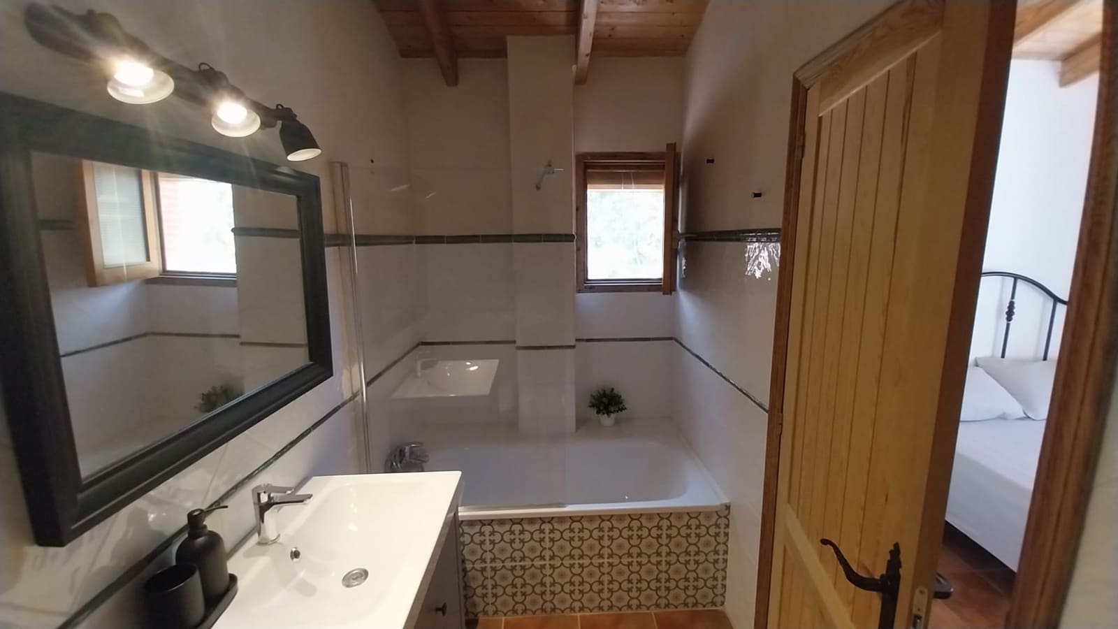4 bedroom Finca/Country House for sale in Les Coves de Vinroma with pool garage - € 395,000 (Ref: 9388636)