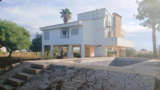 3 bedroom Villa for sale in Alcossebre, Alcalá de Xivert with pool garage - € 320,000 (Ref: 9481345)