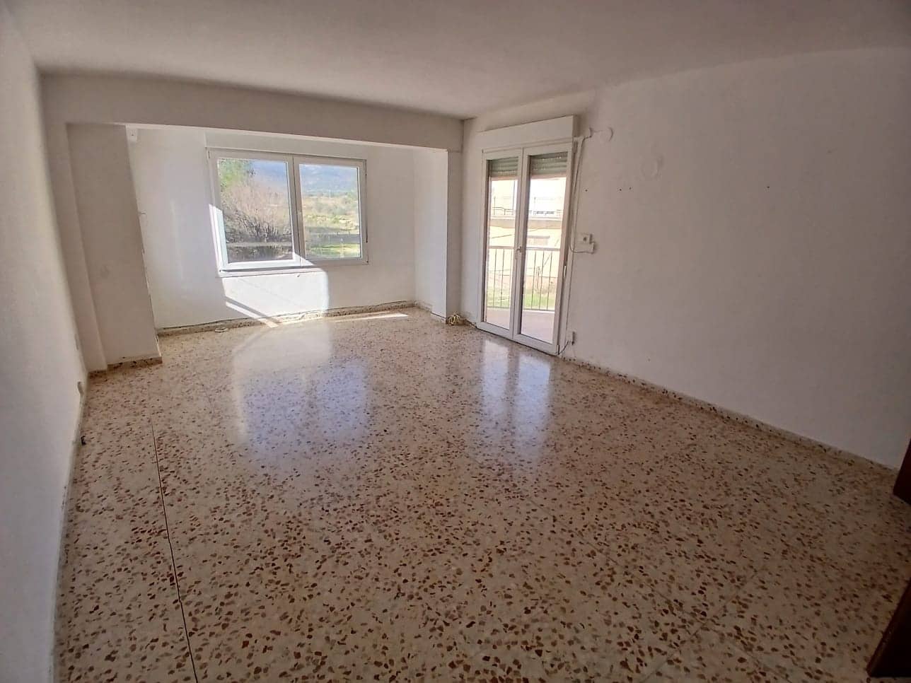 5 bedroom Apartment for sale in Les Coves de Vinroma with garage - € 99,000 (Ref: 9562994)