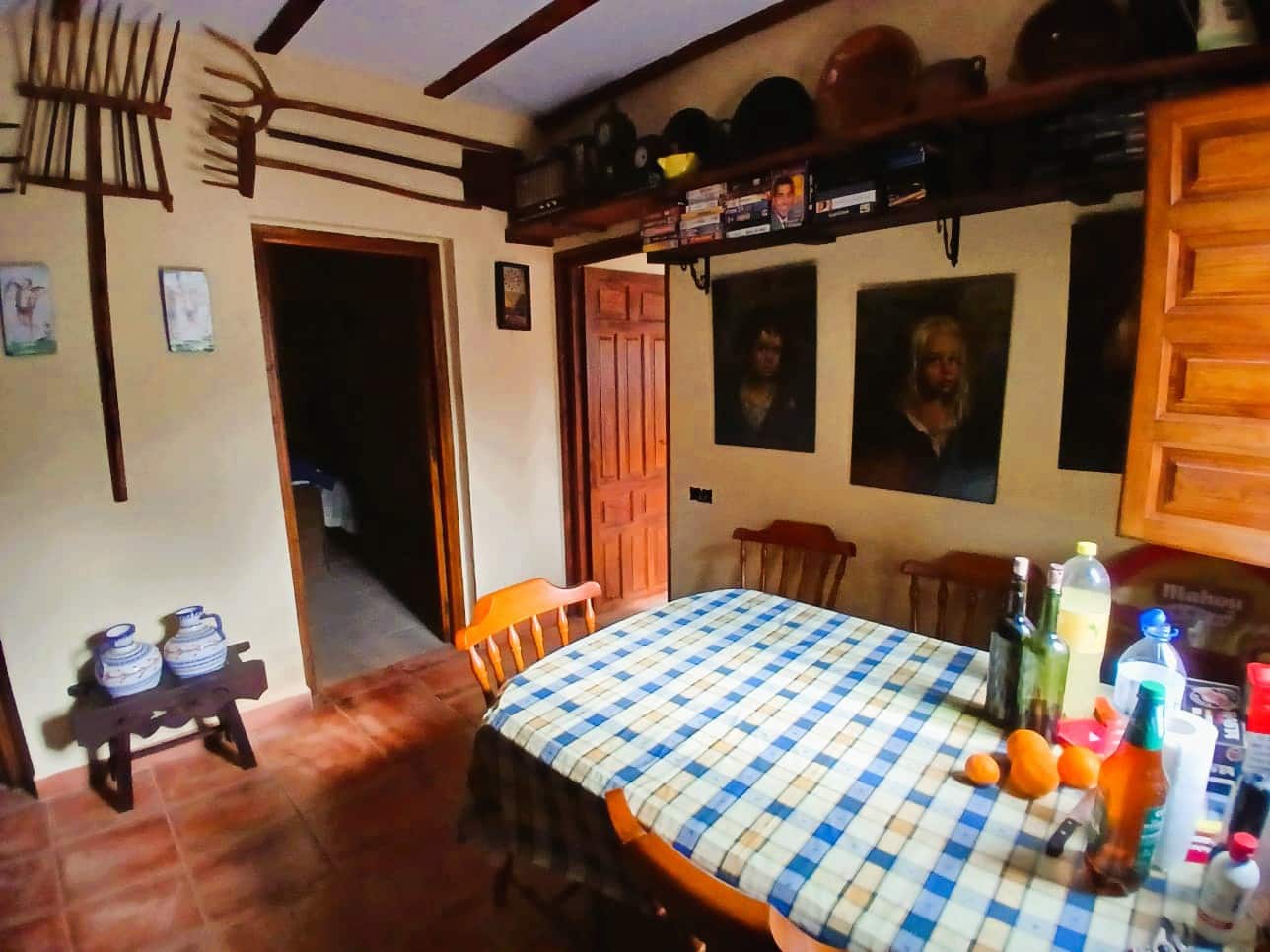 6 bedroom Finca/Country House for sale in Sierra Engarceran with garage - € 149,000 (Ref: 9722670)