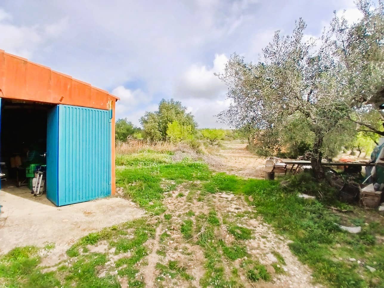 6 bedroom Finca/Country House for sale in Sierra Engarceran with garage - € 149,000 (Ref: 9722670)