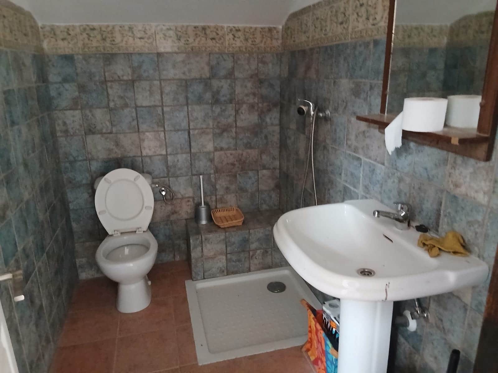 6 bedroom Finca/Country House for sale in Sierra Engarceran with garage - € 149,000 (Ref: 9722670)