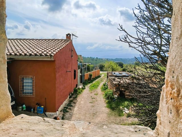 6 soverom Finca/Herregård til salgs i Sierra Engarcerán med garasje - € 149 000 (Ref: 9722670)