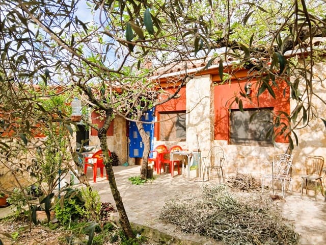 6 soverom Finca/Herregård til salgs i Sierra Engarcerán med garasje - € 149 000 (Ref: 9722670)