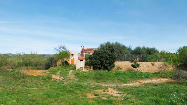 6 soverom Finca/Herregård til salgs i Sierra Engarcerán med garasje - € 149 000 (Ref: 9722670)