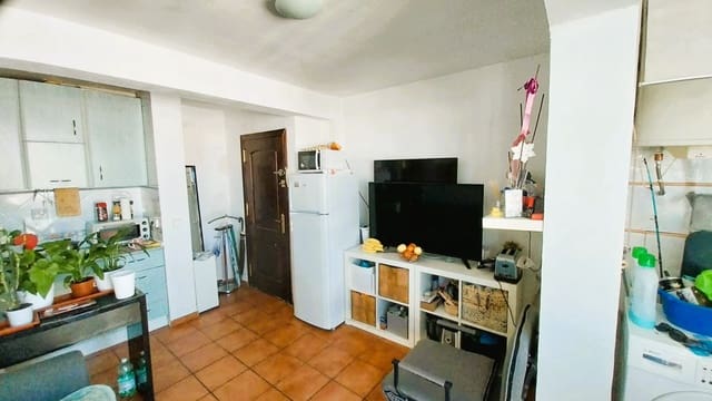 1 slaapkamer Strandappartement te koop in Sitio de Calahonda, Mijas met zwembad - € 225.000 (Ref: 9735930)