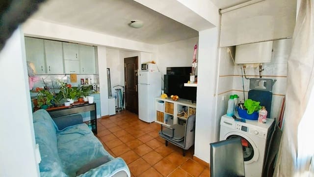1 slaapkamer Strandappartement te koop in Sitio de Calahonda, Mijas met zwembad - € 225.000 (Ref: 9735930)