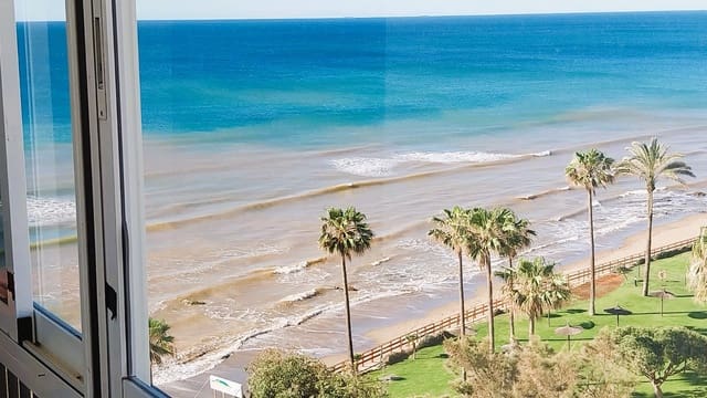 1 slaapkamer Strandappartement te koop in Sitio de Calahonda, Mijas met zwembad - € 225.000 (Ref: 9735930)