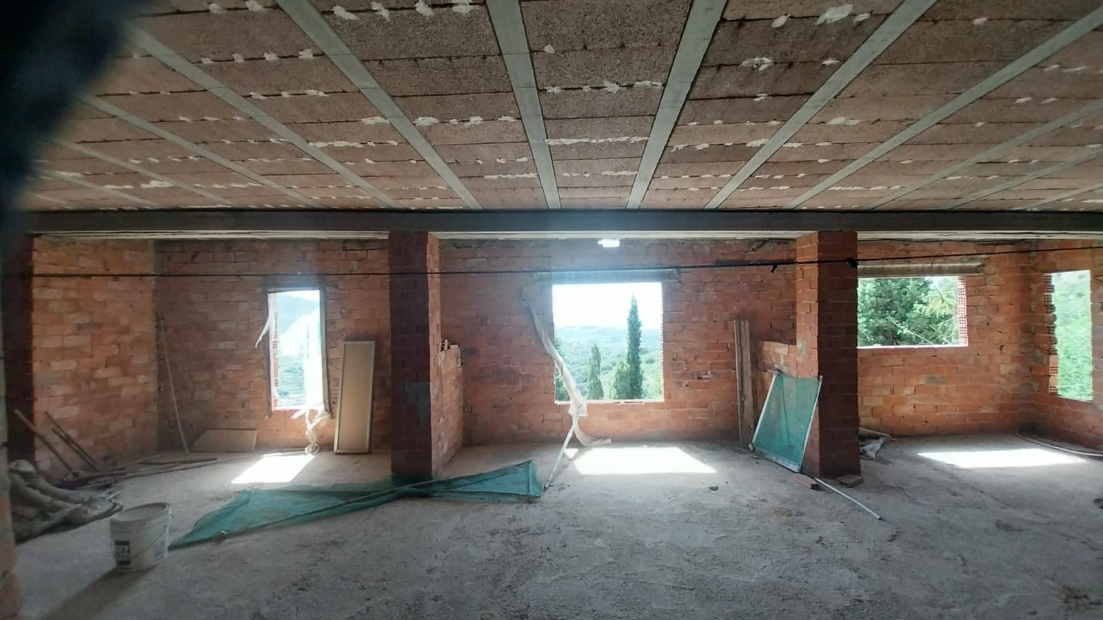 4 bedroom Finca/Country House for sale in Sierra Engarceran with garage - € 108,000 (Ref: 9925198)