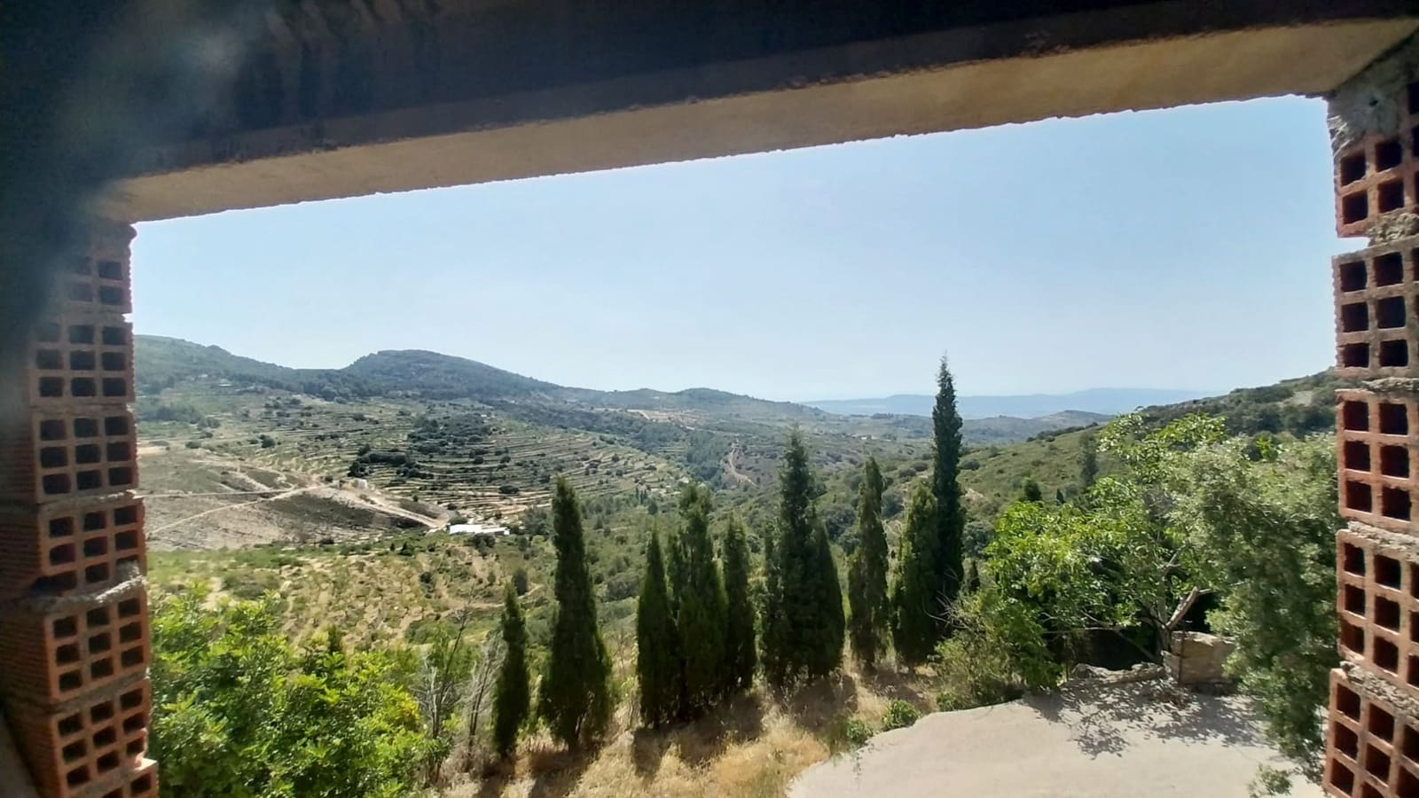4 bedroom Finca/Country House for sale in Sierra Engarceran with garage - € 108,000 (Ref: 9925198)
