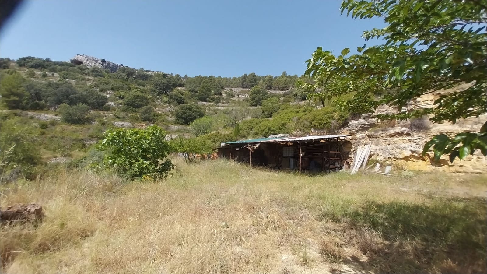 4 bedroom Finca/Country House for sale in Sierra Engarceran with garage - € 108,000 (Ref: 9925198)