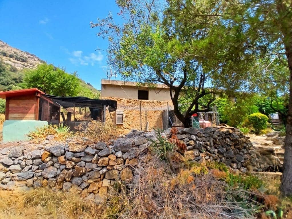 6 bedroom Finca/Country House for sale in Sierra Engarceran with pool garage - € 380,000 (Ref: 9976513)