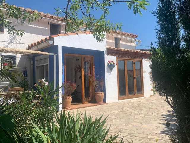6 soverom Finca/Herregård til salgs i Sierra Engarcerán med svømmebasseng garasje - € 380 000 (Ref: 9976513)