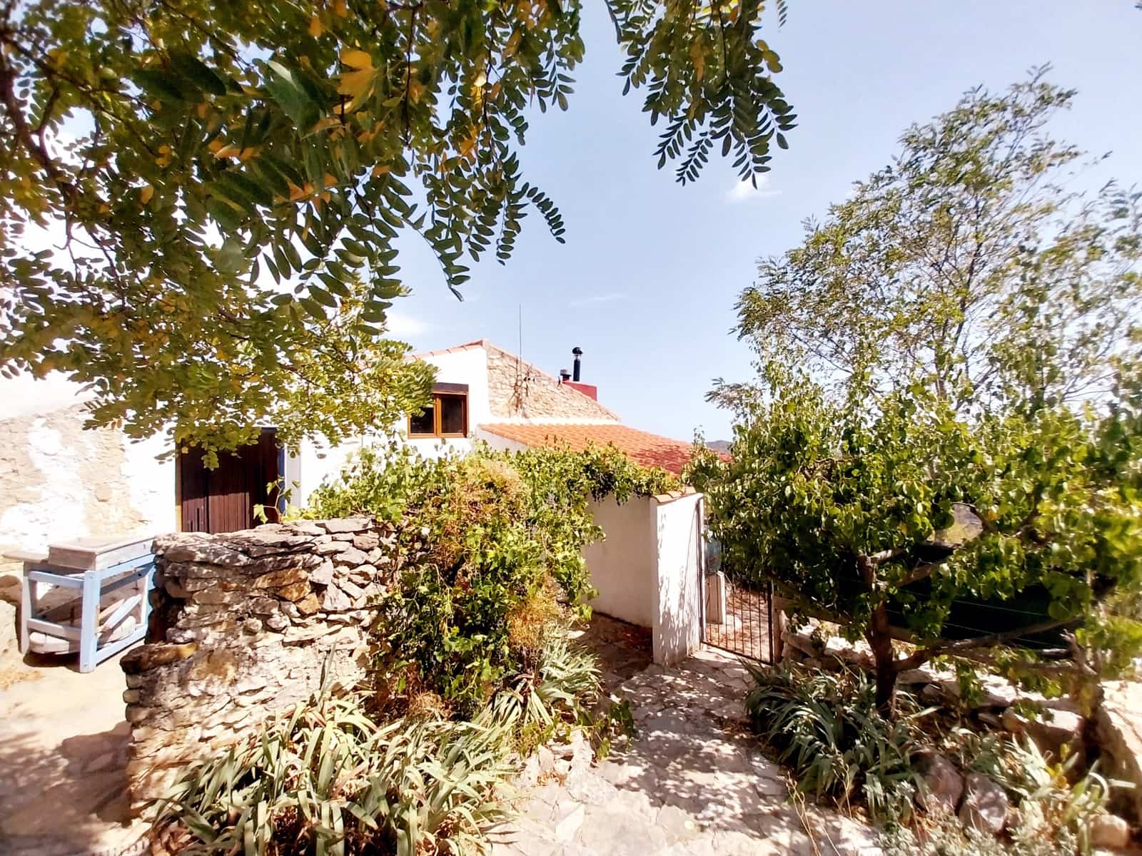 8 bedroom Finca/Country House for sale in Sierra Engarceran with pool garage - € 375,000 (Ref: 9976513)