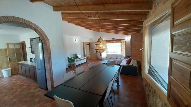 4 soveværelse Virksomhed til salg i Les Coves de Vinromà med swimmingpool garage - € 395.000 (Ref: 9985752)