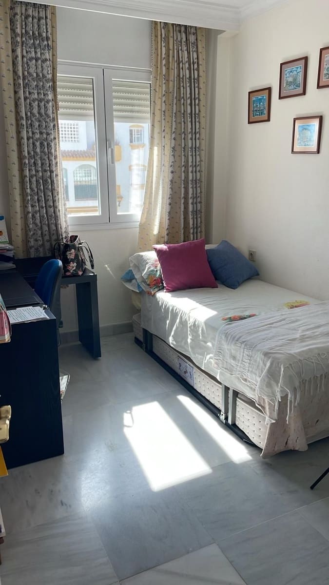 4 quarto Apartamento para venda em Marbella com piscina garagem - 875 000 € (Ref: 9952870)