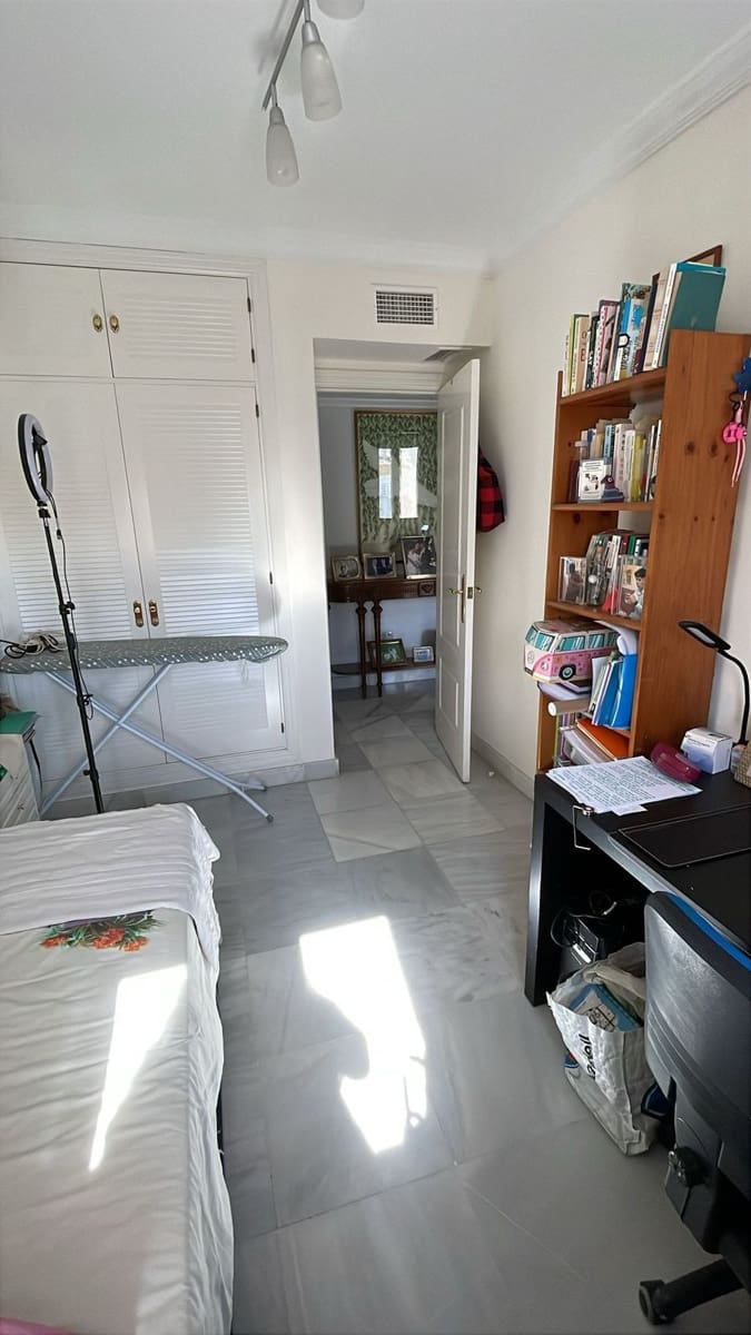 4 quarto Apartamento para venda em Marbella com piscina garagem - 875 000 € (Ref: 9952870)