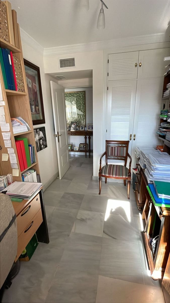 4 quarto Apartamento para venda em Marbella com piscina garagem - 875 000 € (Ref: 9952870)