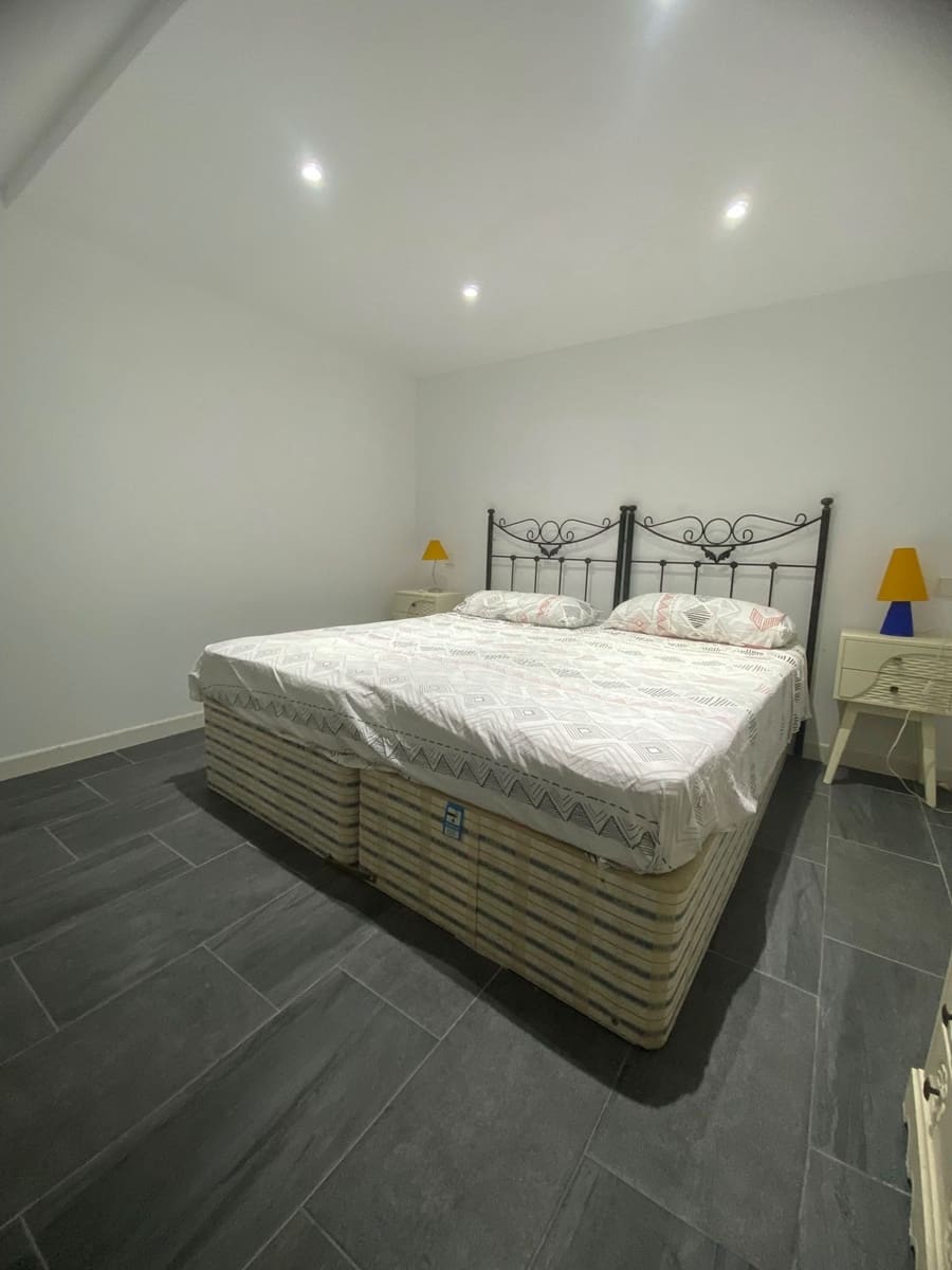 4 sovrum Semi-fristående Villa till salu i Guadalmina med pool garage - 749 000 € (Ref: 9952871)
