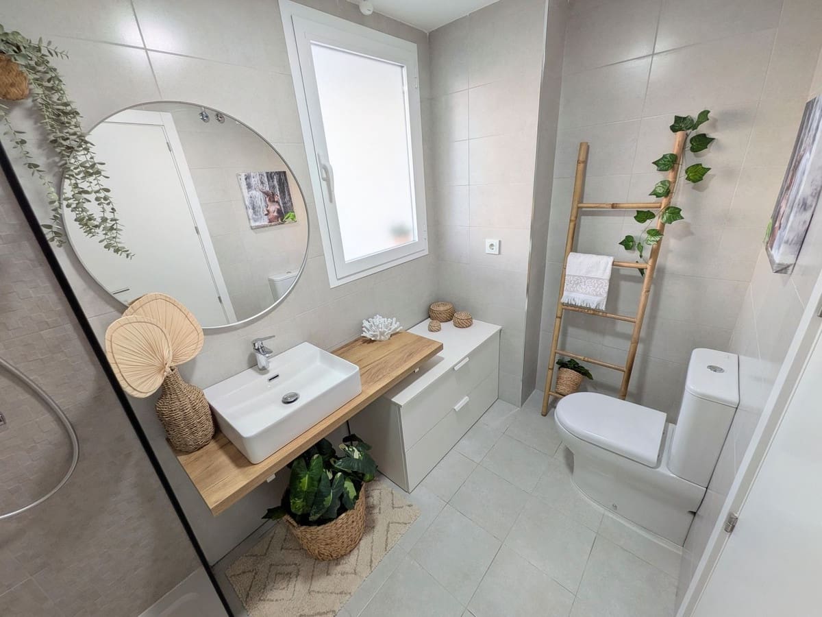 3 soverom Penthouse til salgs i Estepona med svømmebasseng garasje - € 689 000 (Ref: 9952873)