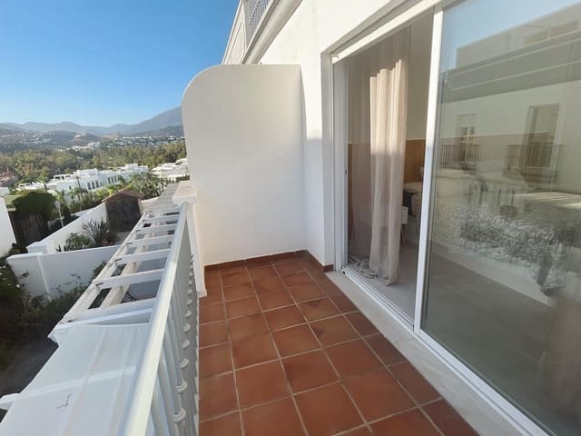 3 soverom Hus til salgs i Estepona med svømmebasseng garasje - € 655 000 (Ref: 9952874)