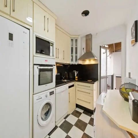 5 soverom Leilighet til salgs i Estepona - € 650 000 (Ref: 9952876)