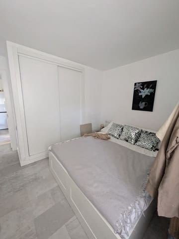 2 bedroom Apartment for sale in El Paraiso, Estepona with pool garage - € 315,000 (Ref: 9952877)