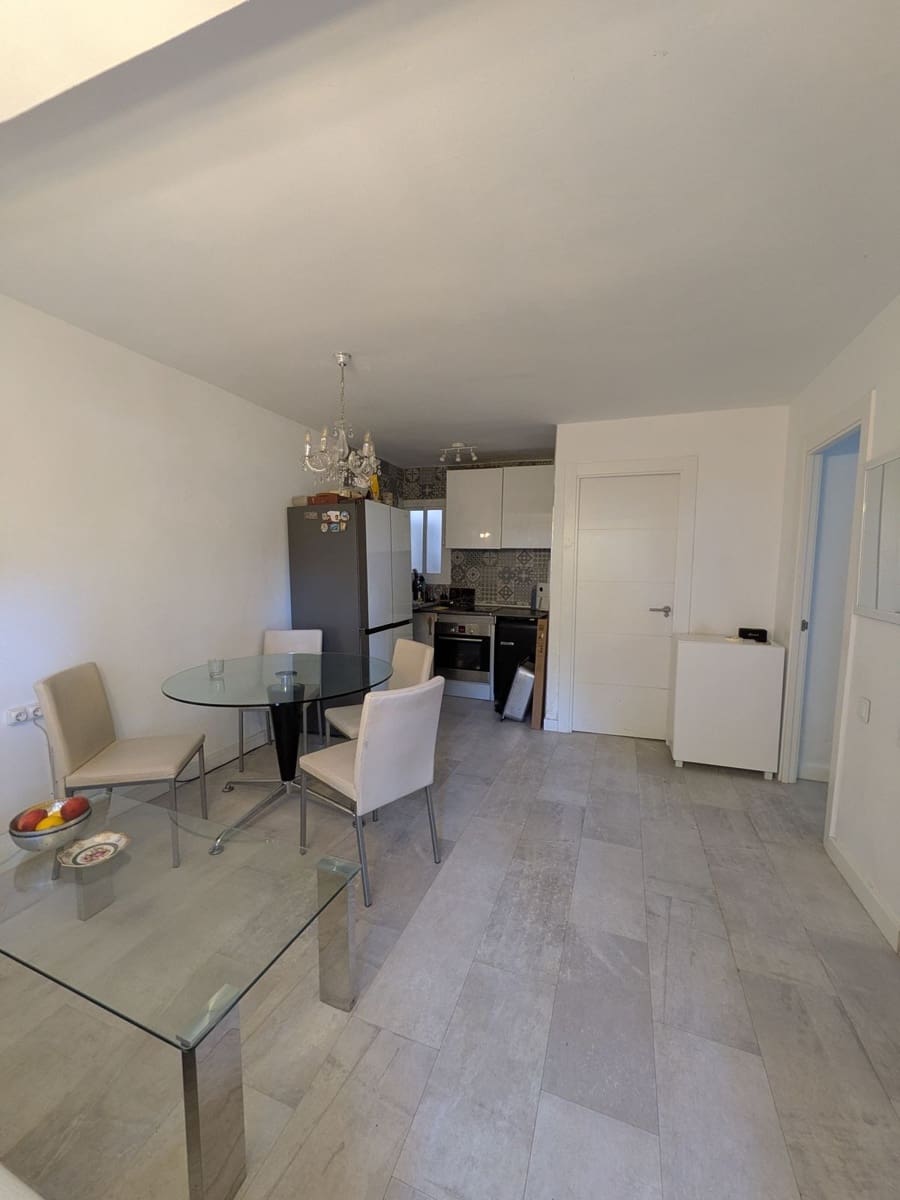 2 bedroom Apartment for sale in El Paraiso with pool garage - € 315,000 (Ref: 9952877)