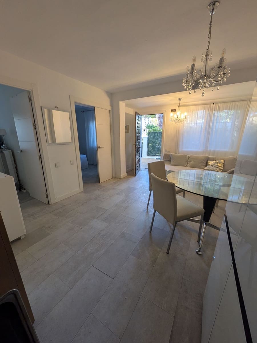 2 bedroom Apartment for sale in El Paraiso with pool garage - € 315,000 (Ref: 9952877)