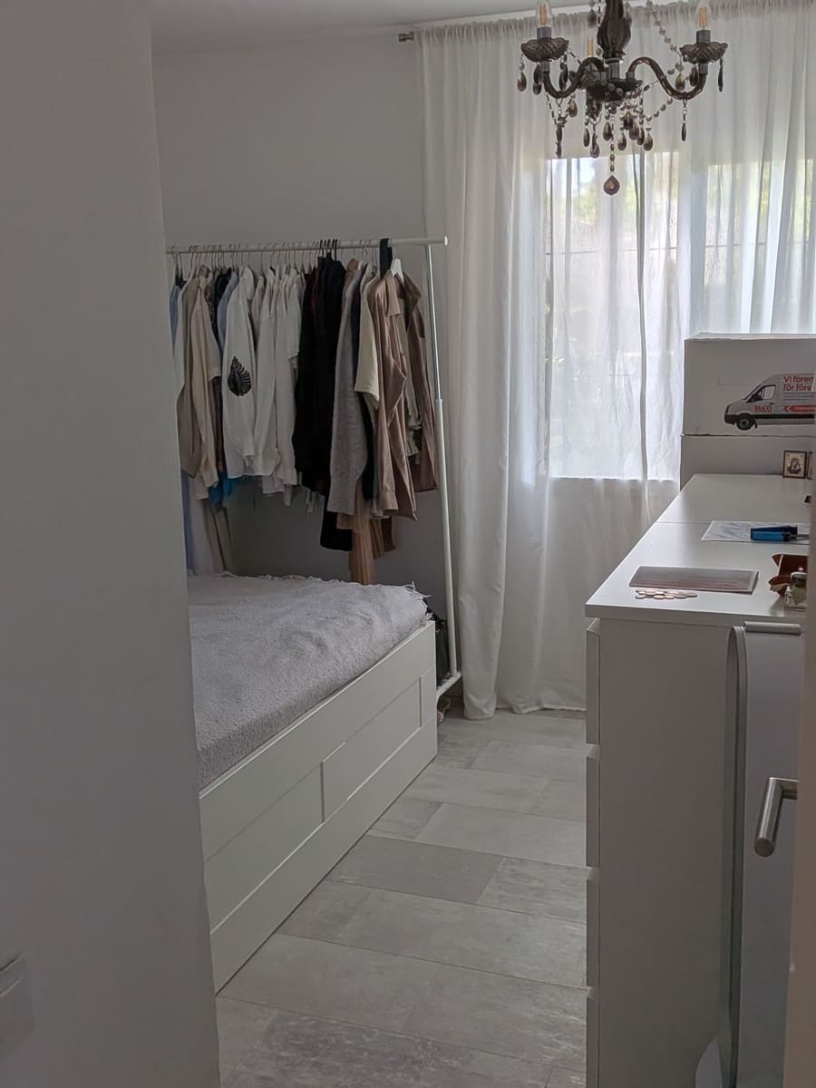 2 bedroom Apartment for sale in El Paraiso with pool garage - € 315,000 (Ref: 9952877)