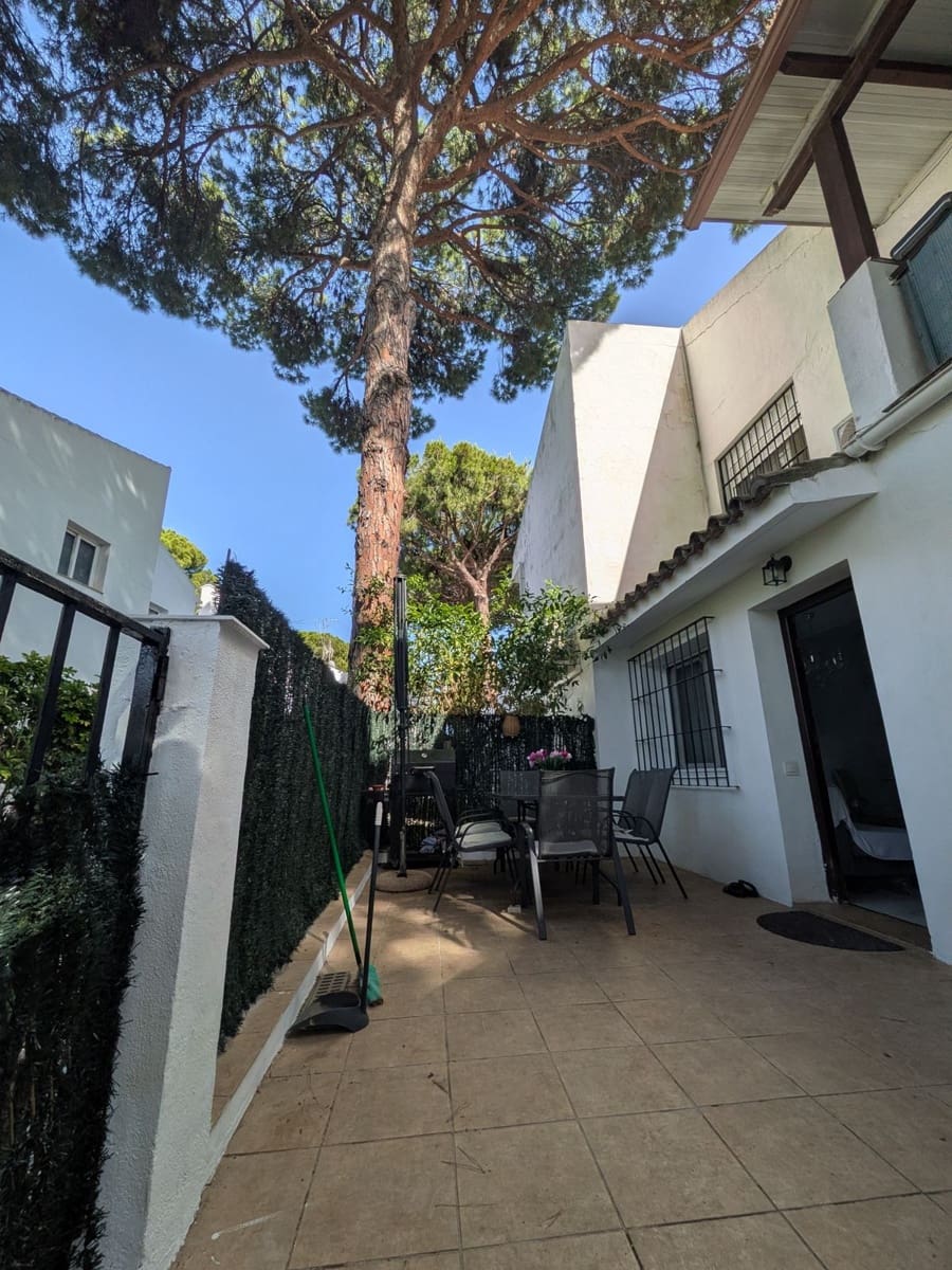 2 bedroom Apartment for sale in El Paraiso with pool garage - € 315,000 (Ref: 9952877)