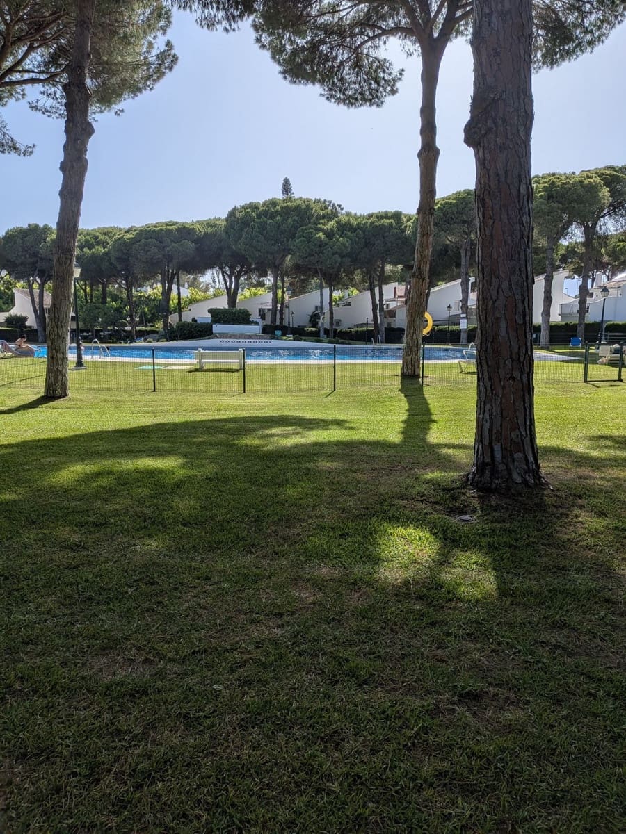 2 bedroom Apartment for sale in El Paraiso with pool garage - € 315,000 (Ref: 9952877)