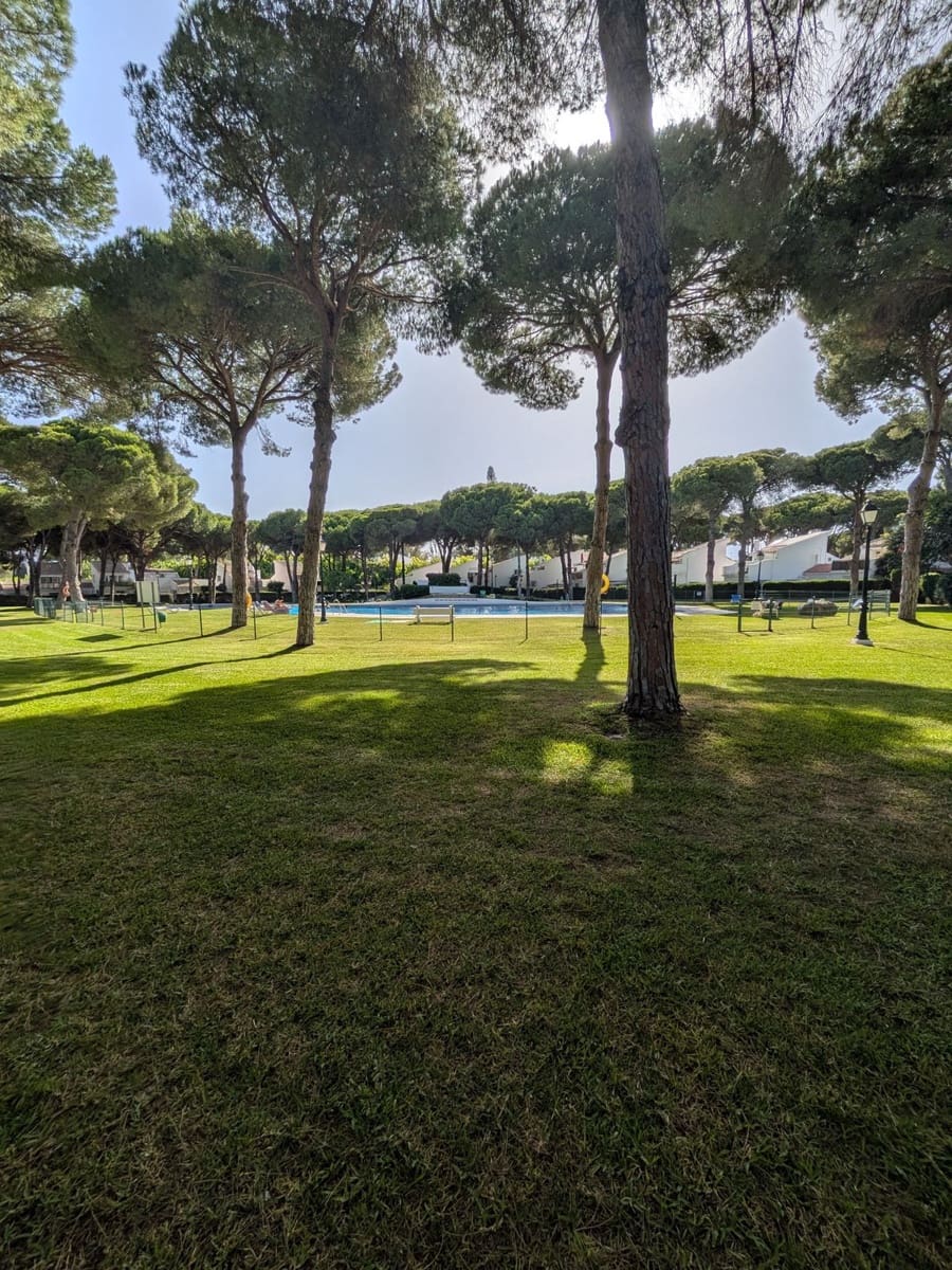 2 bedroom Apartment for sale in El Paraiso with pool garage - € 315,000 (Ref: 9952877)