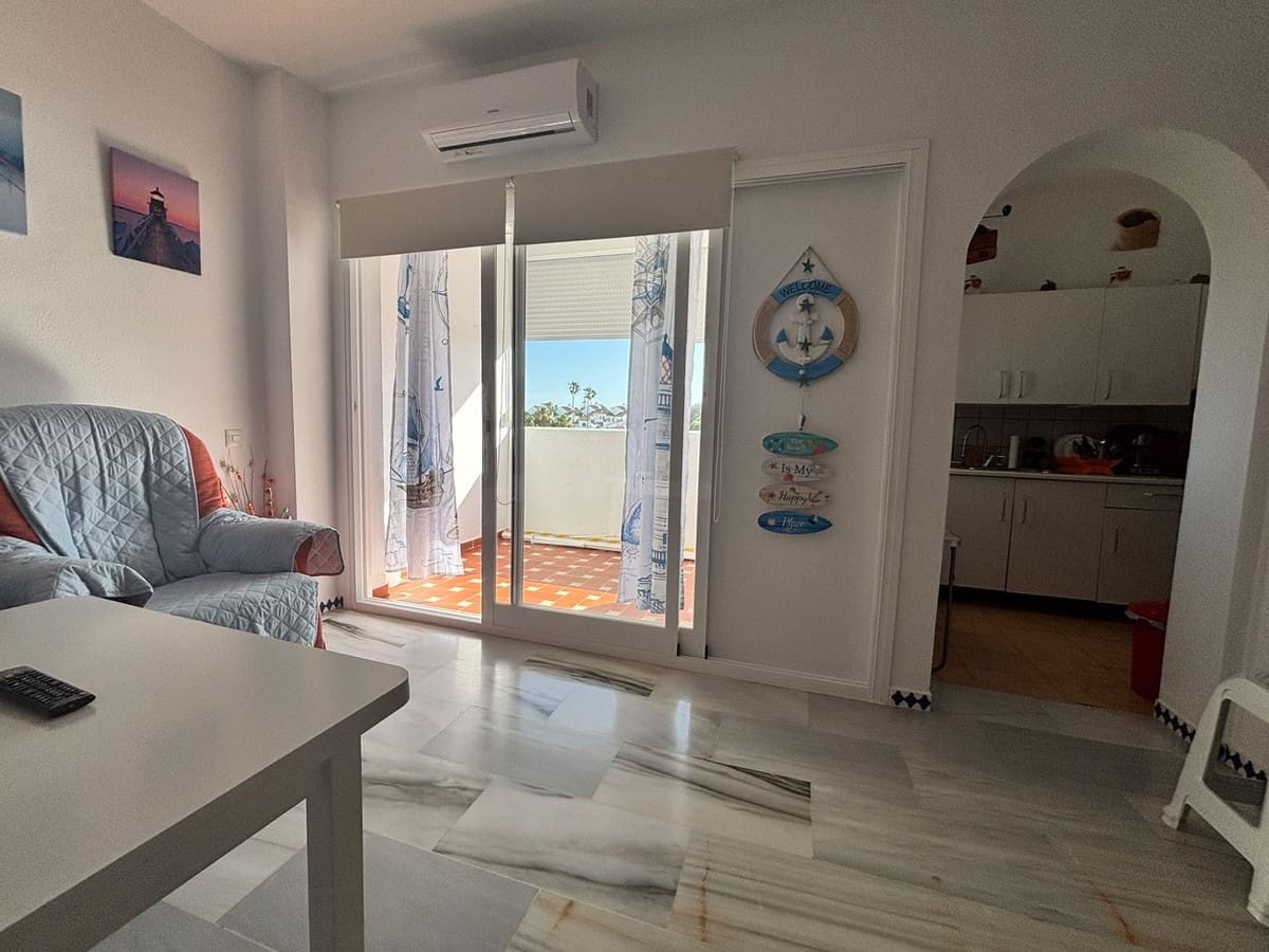 2 slaapkamer Appartement te koop in Estepona met zwembad garage - € 299.000 (Ref: 9952878)