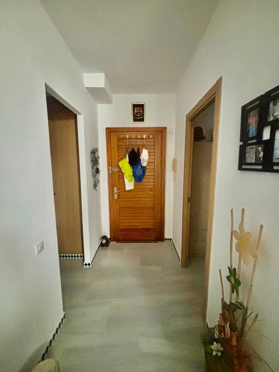 2 slaapkamer Appartement te koop in Estepona met zwembad garage - € 299.000 (Ref: 9952878)