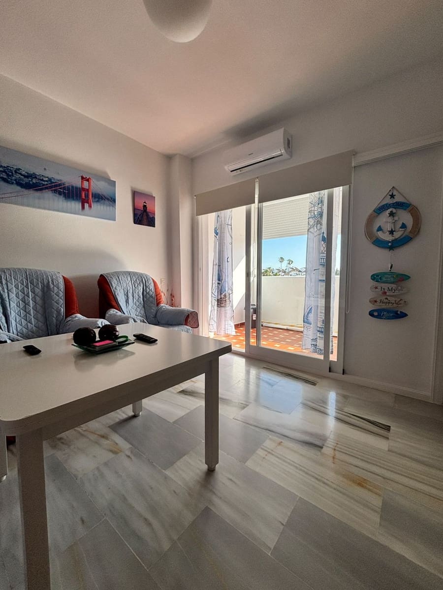 2 slaapkamer Appartement te koop in Estepona met zwembad garage - € 299.000 (Ref: 9952878)