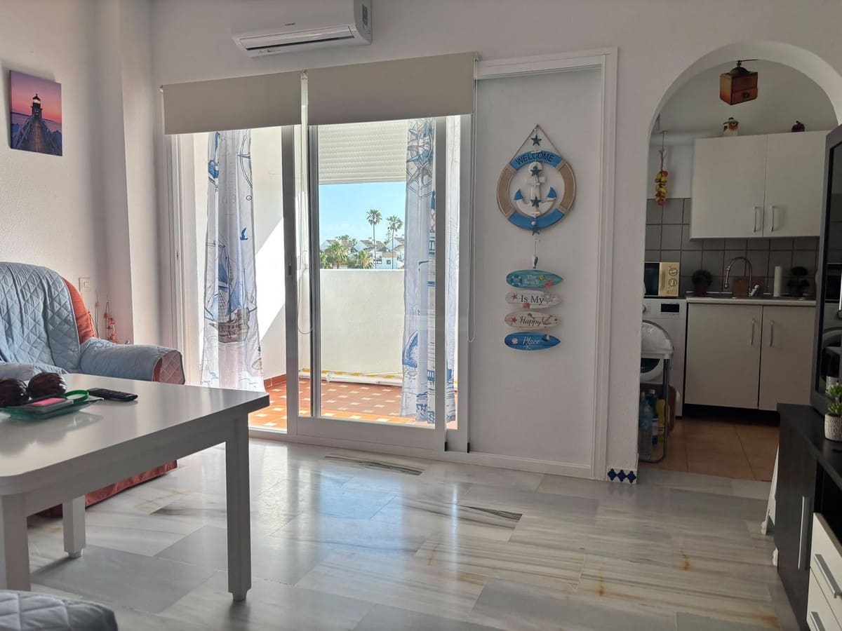 2 slaapkamer Appartement te koop in Estepona met zwembad garage - € 299.000 (Ref: 9952878)
