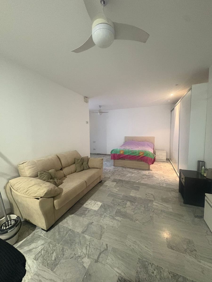 Studio à vendre à Bahia Dorada avec piscine - 193 000 € (Ref: 9952881)