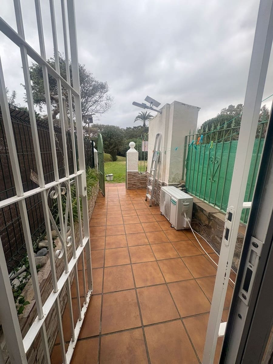 Studio à vendre à Bahia Dorada avec piscine - 193 000 € (Ref: 9952881)