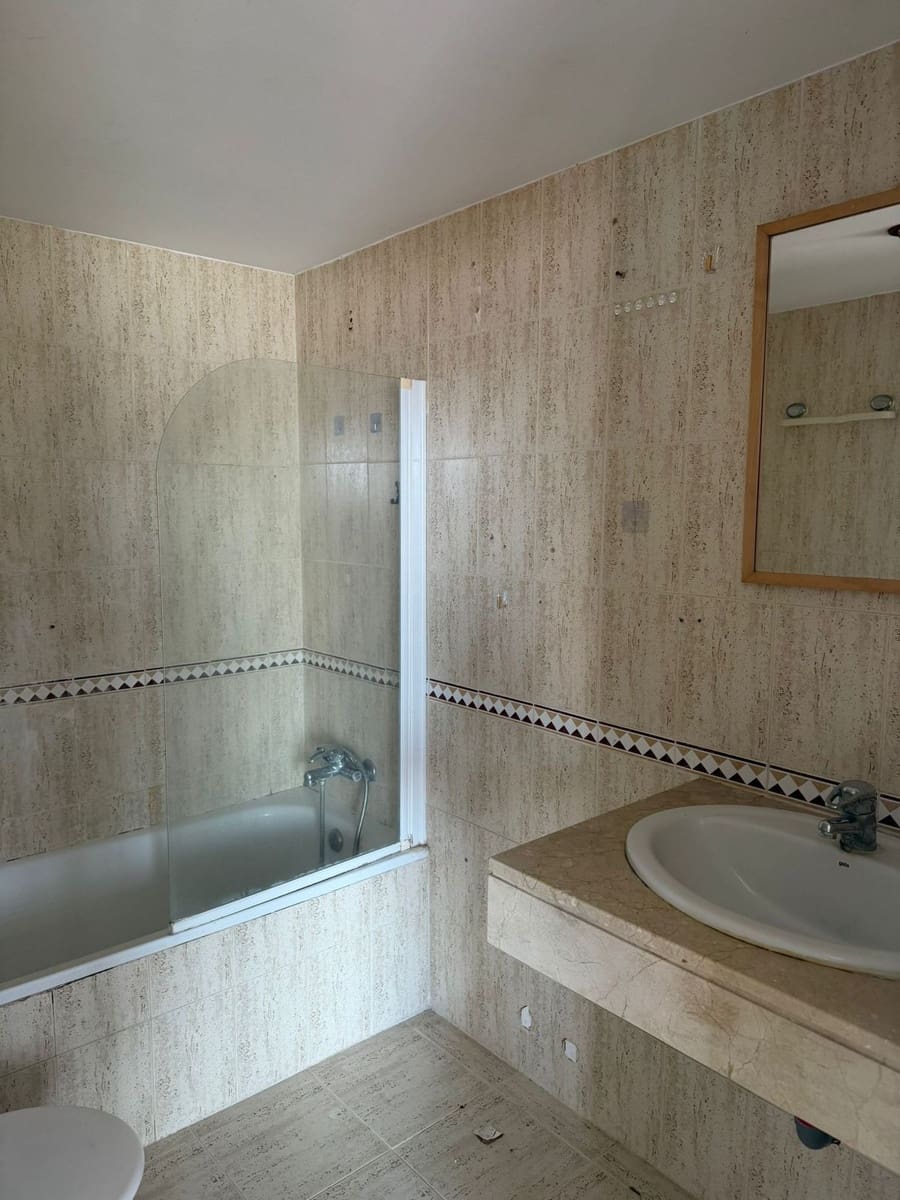 Studio à vendre à San Luis de Sabinillas avec piscine - 178 000 € (Ref: 9952883)