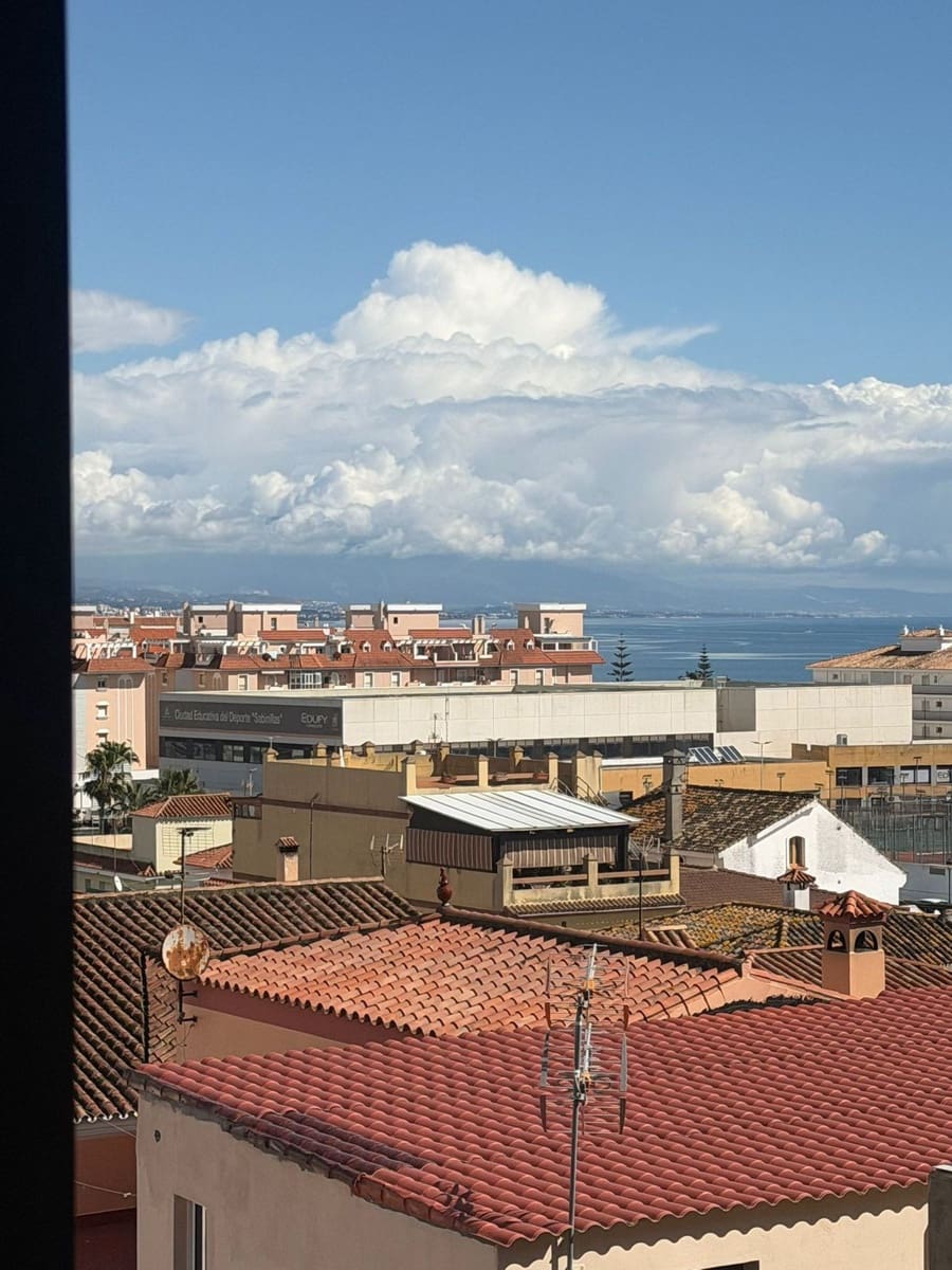 Studio à vendre à San Luis de Sabinillas avec piscine - 178 000 € (Ref: 9952883)