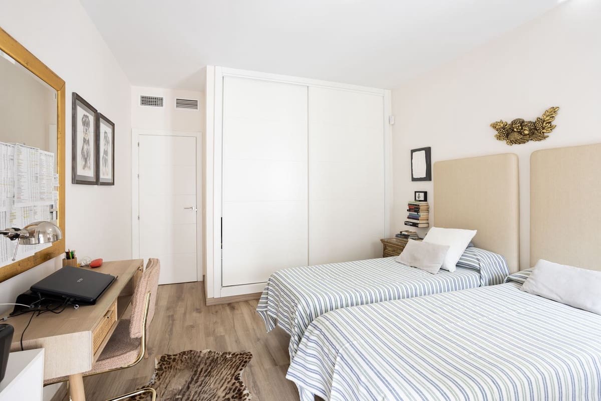 2 camera da letto Appartamento in vendita in Nueva Andalucia con piscina garage - 495.000 € (Rif: 9952887)