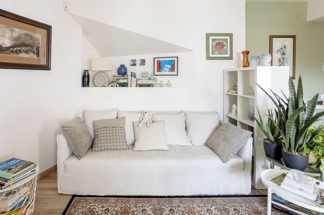 2 sypialnia Apartament na sprzedaż w Nueva Andalucia, Marbella z basenem garażem - 495 000 € (Ref: 9952887)