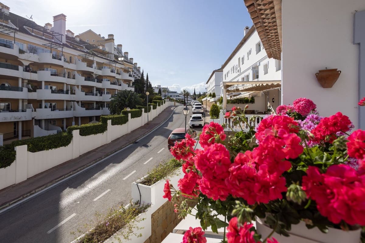 2 camera da letto Appartamento in vendita in Nueva Andalucia con piscina garage - 495.000 € (Rif: 9952887)