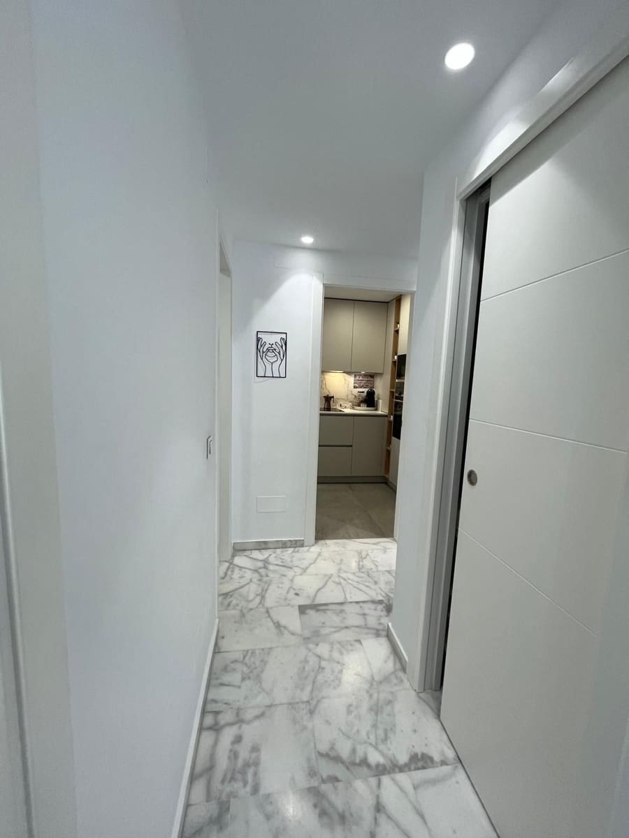 2 sovrum Lägenhet till salu i Estepona med pool - 399 000 € (Ref: 9952888)