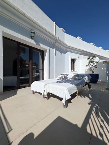 3 soverom Hus til salgs i Estepona med svømmebasseng garasje - € 729 000 (Ref: 9952890)