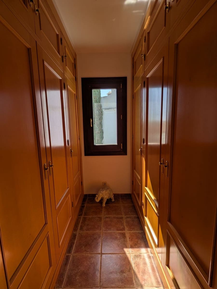 4 chambre Maison de Ville à vendre à Estepona avec piscine garage - 729 000 € (Ref: 9952890)