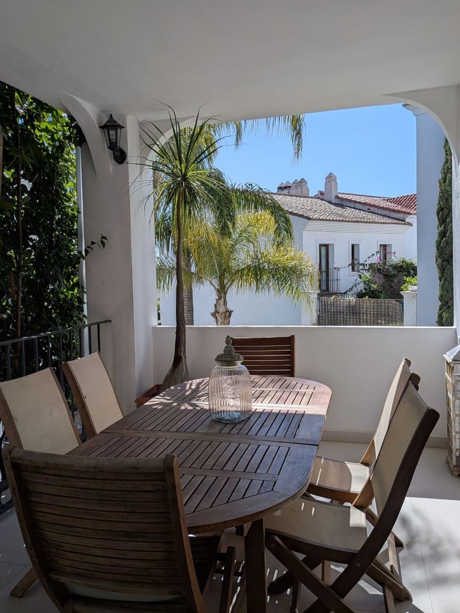 4 chambre Maison de Ville à vendre à Estepona avec piscine garage - 729 000 € (Ref: 9952890)